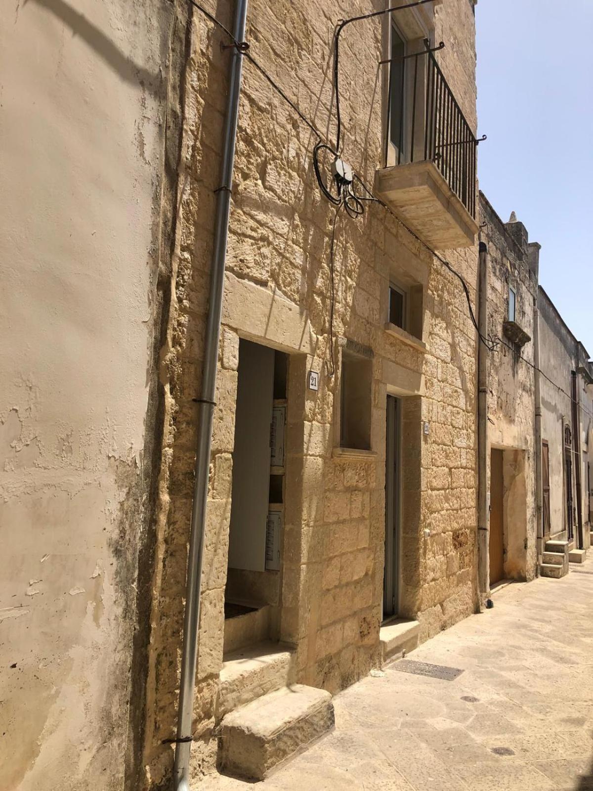 Odegos Monolocali Vico Sant'Antonio Villa Carpignano Salentino Dış mekan fotoğraf
