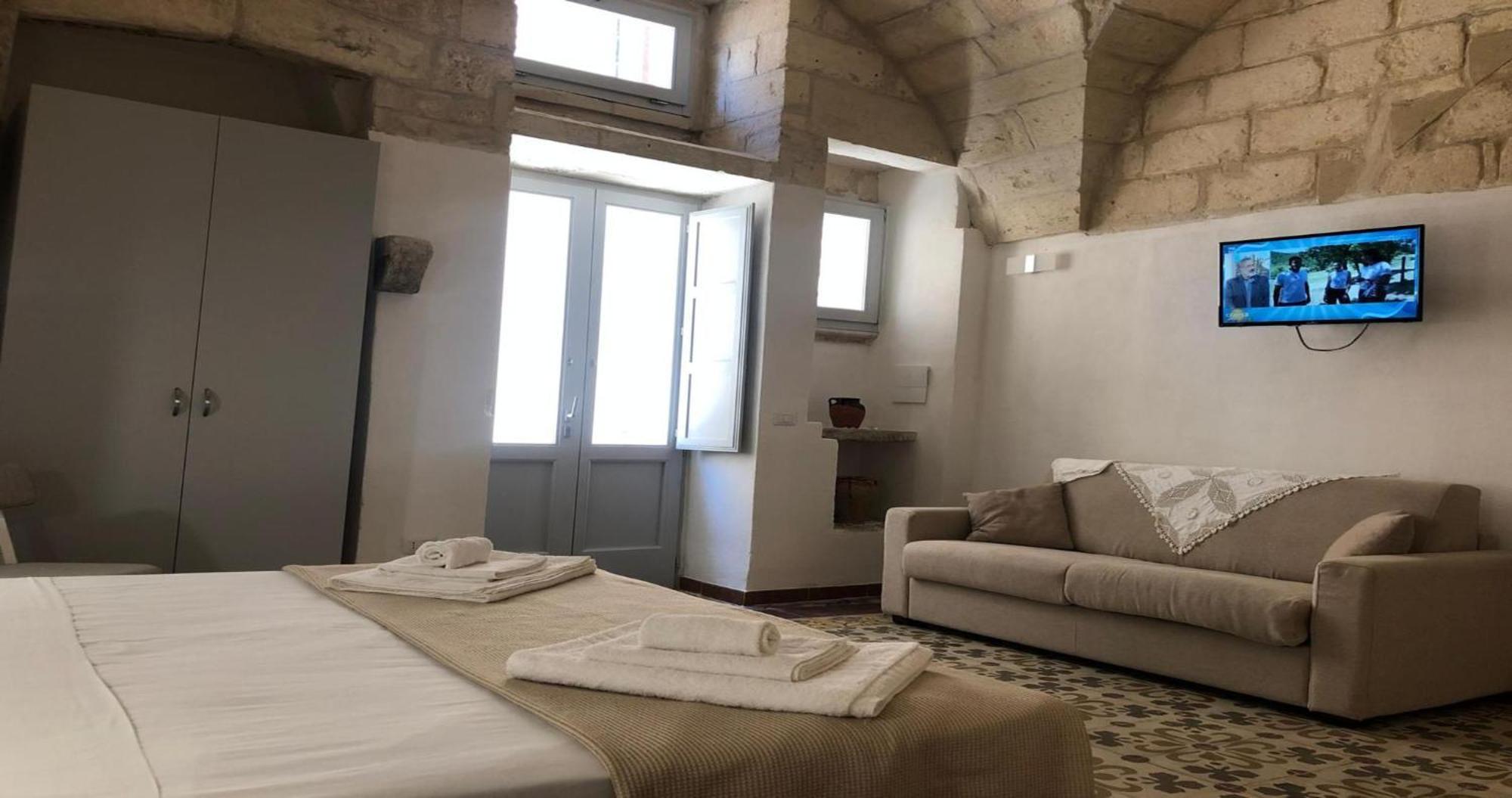 Odegos Monolocali Vico Sant'Antonio Villa Carpignano Salentino Dış mekan fotoğraf