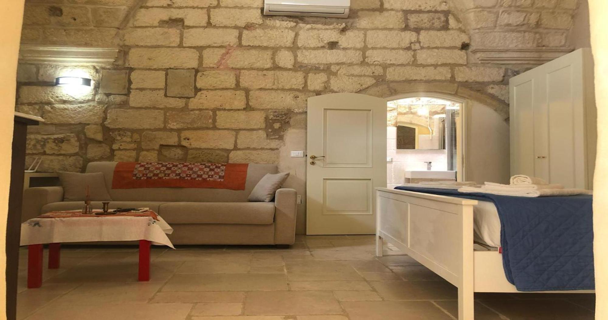 Odegos Monolocali Vico Sant'Antonio Villa Carpignano Salentino Dış mekan fotoğraf