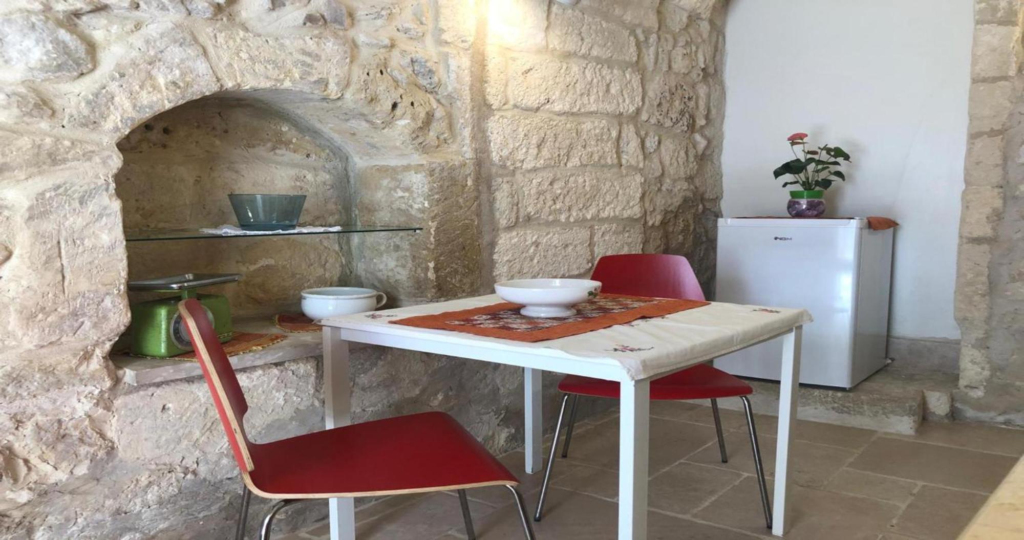 Odegos Monolocali Vico Sant'Antonio Villa Carpignano Salentino Dış mekan fotoğraf